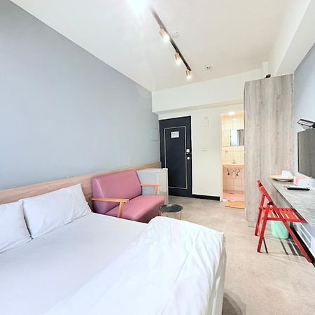 Fengjia Gift Box Homestay Đài Trung Ngoại thất bức ảnh