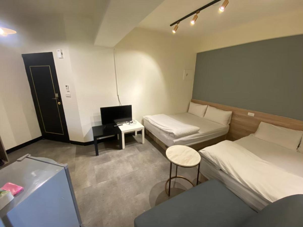 Fengjia Gift Box Homestay Đài Trung Ngoại thất bức ảnh