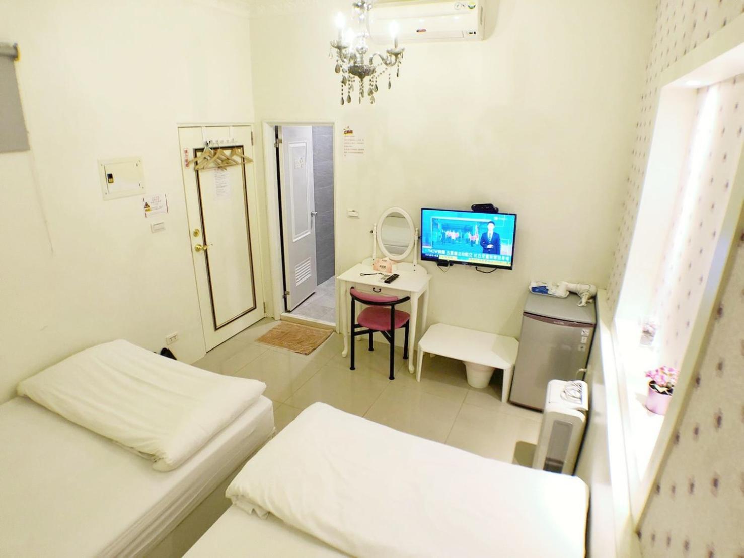 Fengjia Gift Box Homestay Đài Trung Ngoại thất bức ảnh