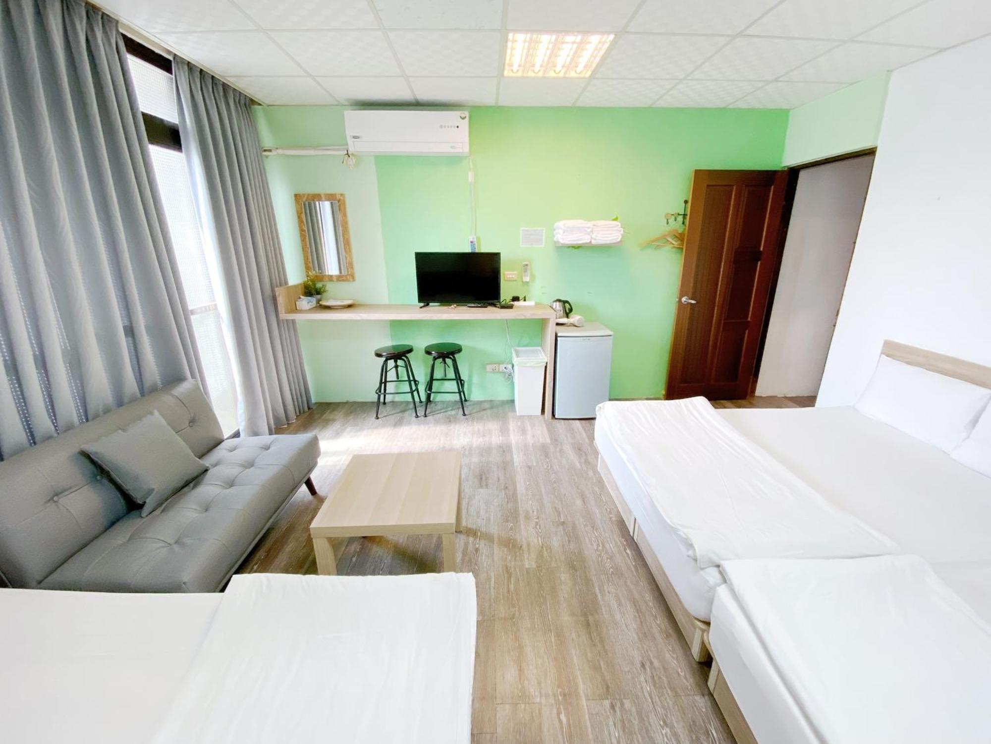 Fengjia Gift Box Homestay Đài Trung Ngoại thất bức ảnh