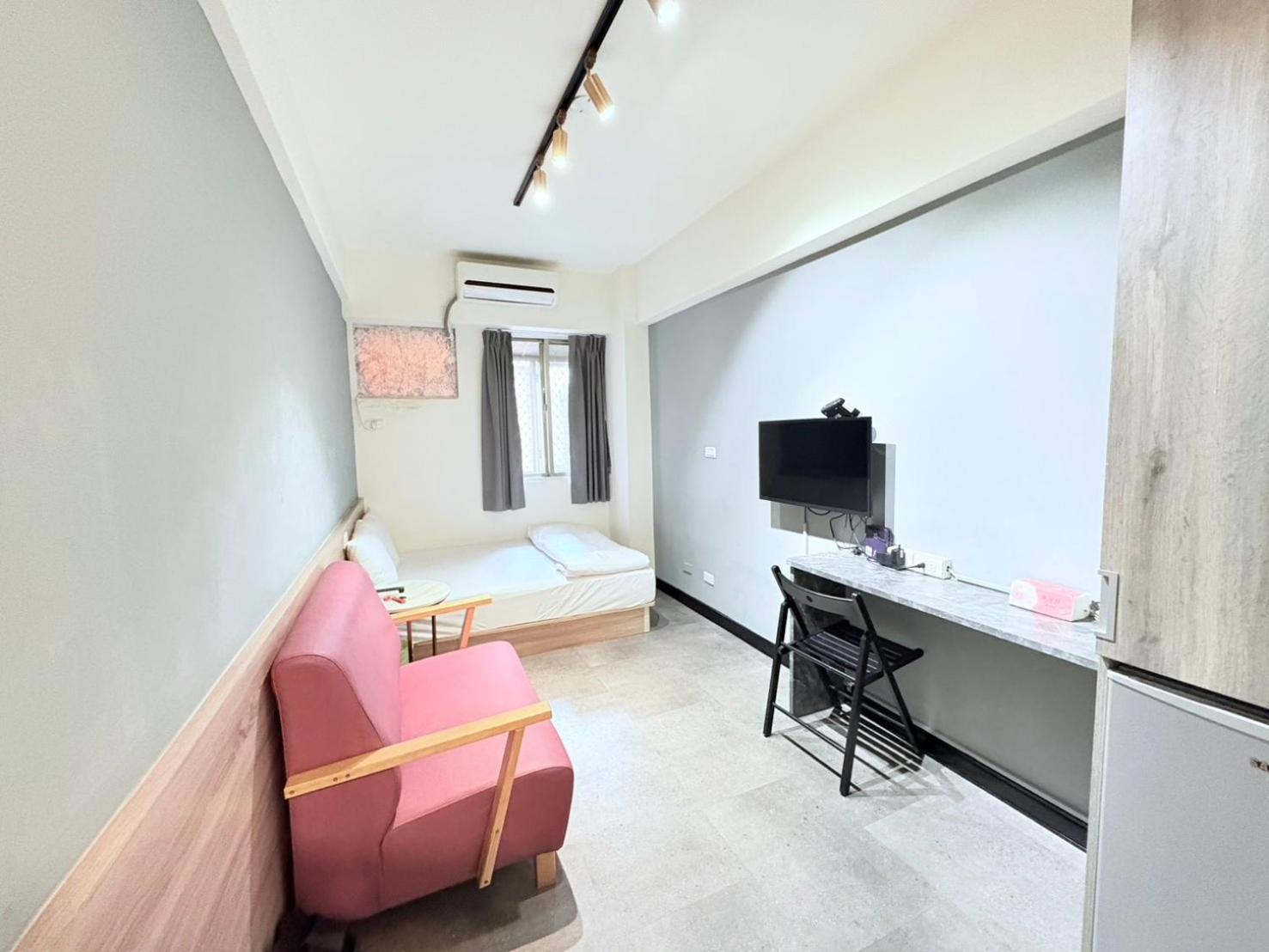 Fengjia Gift Box Homestay Đài Trung Ngoại thất bức ảnh
