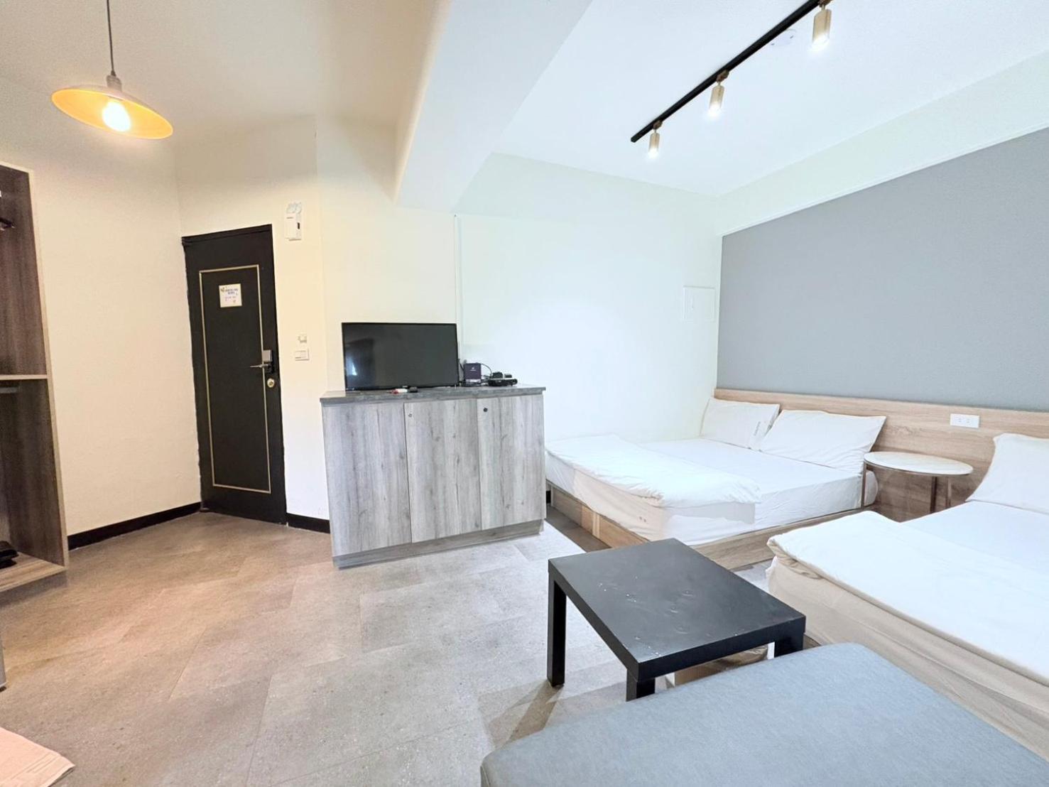 Fengjia Gift Box Homestay Đài Trung Ngoại thất bức ảnh
